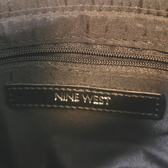 Nine West Brown Crossbody Bag With Adjustable Strap & Zip Closure NWT - Picture 8 of 8
